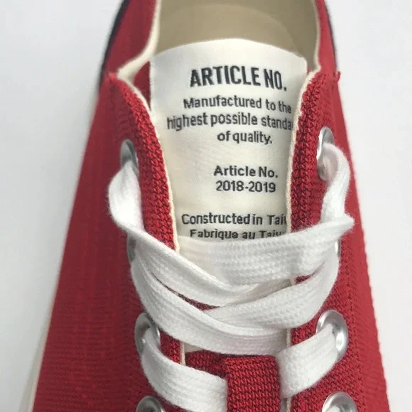 NWOT Article No. 1007 Red Canvas Sneakers - emaralddelhi.in display picture 2